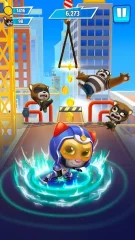 Talking Tom Hero Dash screenshot 4
